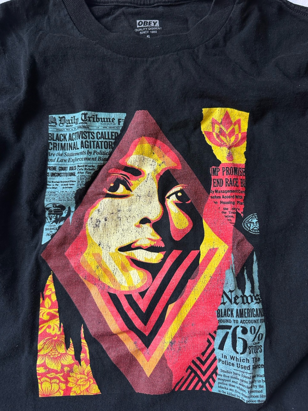 OBEY Fight Against Racism “A Just Nation Not Discrimination” Size S Crew Black